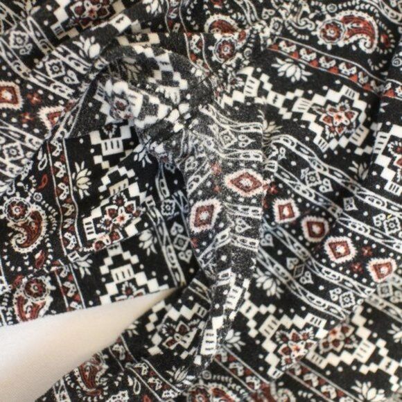 Soft Paisley Pattern Leggings S/M - Picture 4 of 4